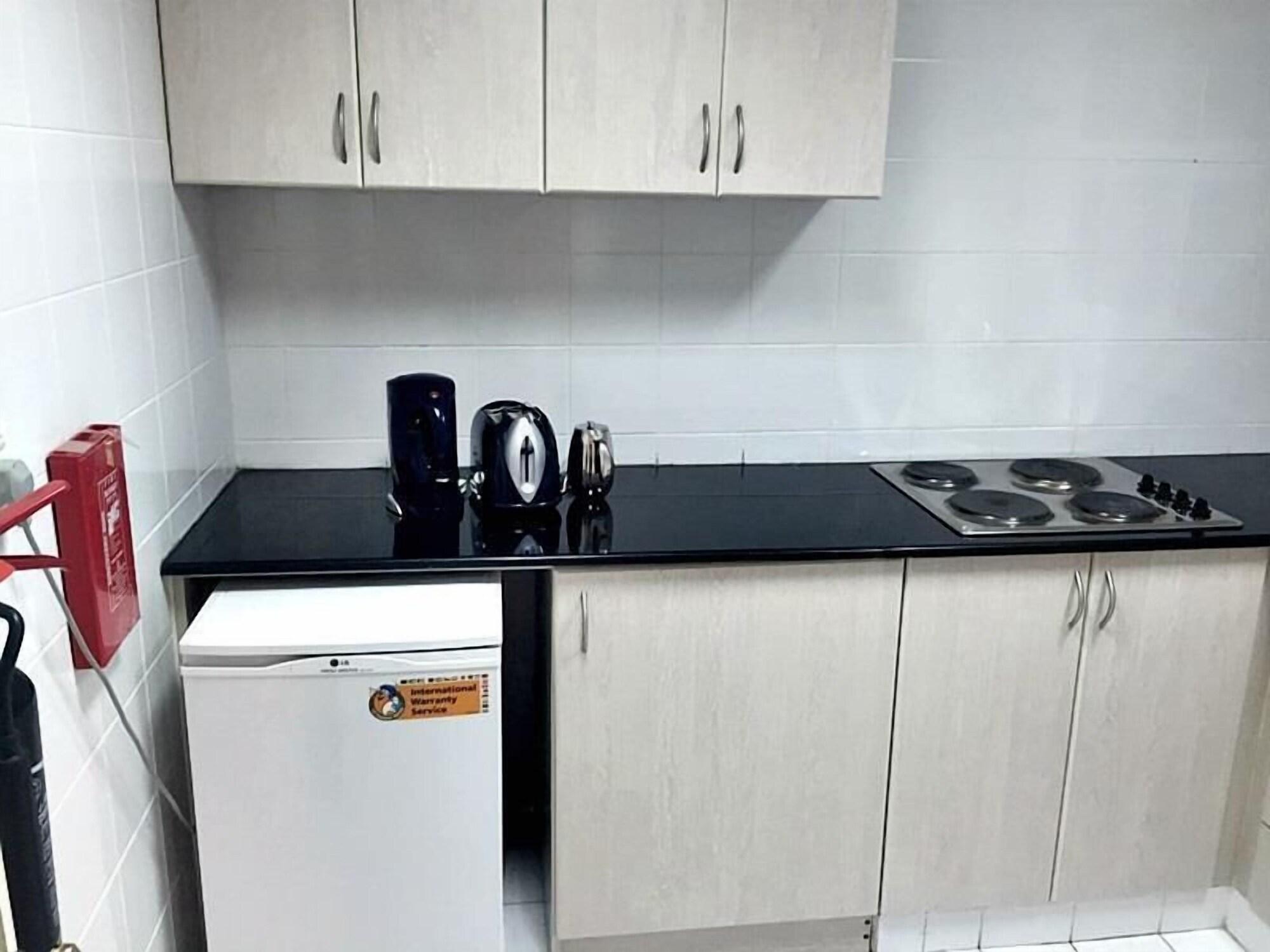 Midan Hotel Suites มัสกัต ภายนอก รูปภาพ