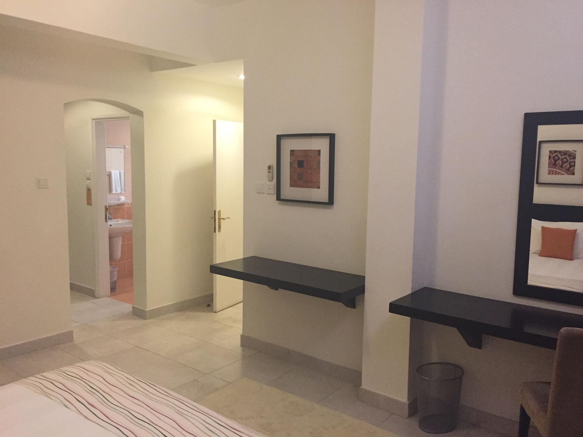 Midan Hotel Suites มัสกัต ภายนอก รูปภาพ