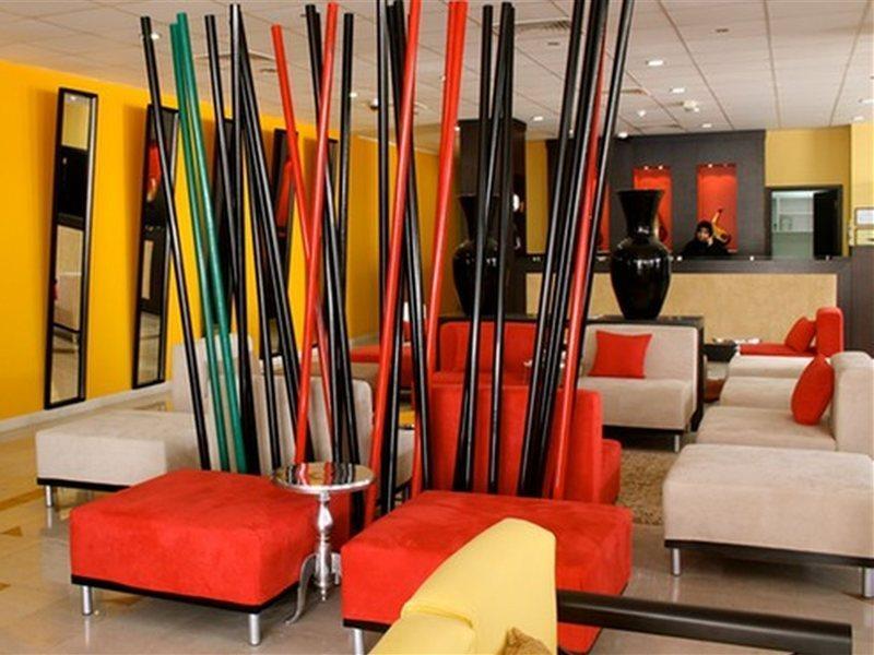 Midan Hotel Suites มัสกัต ภายนอก รูปภาพ