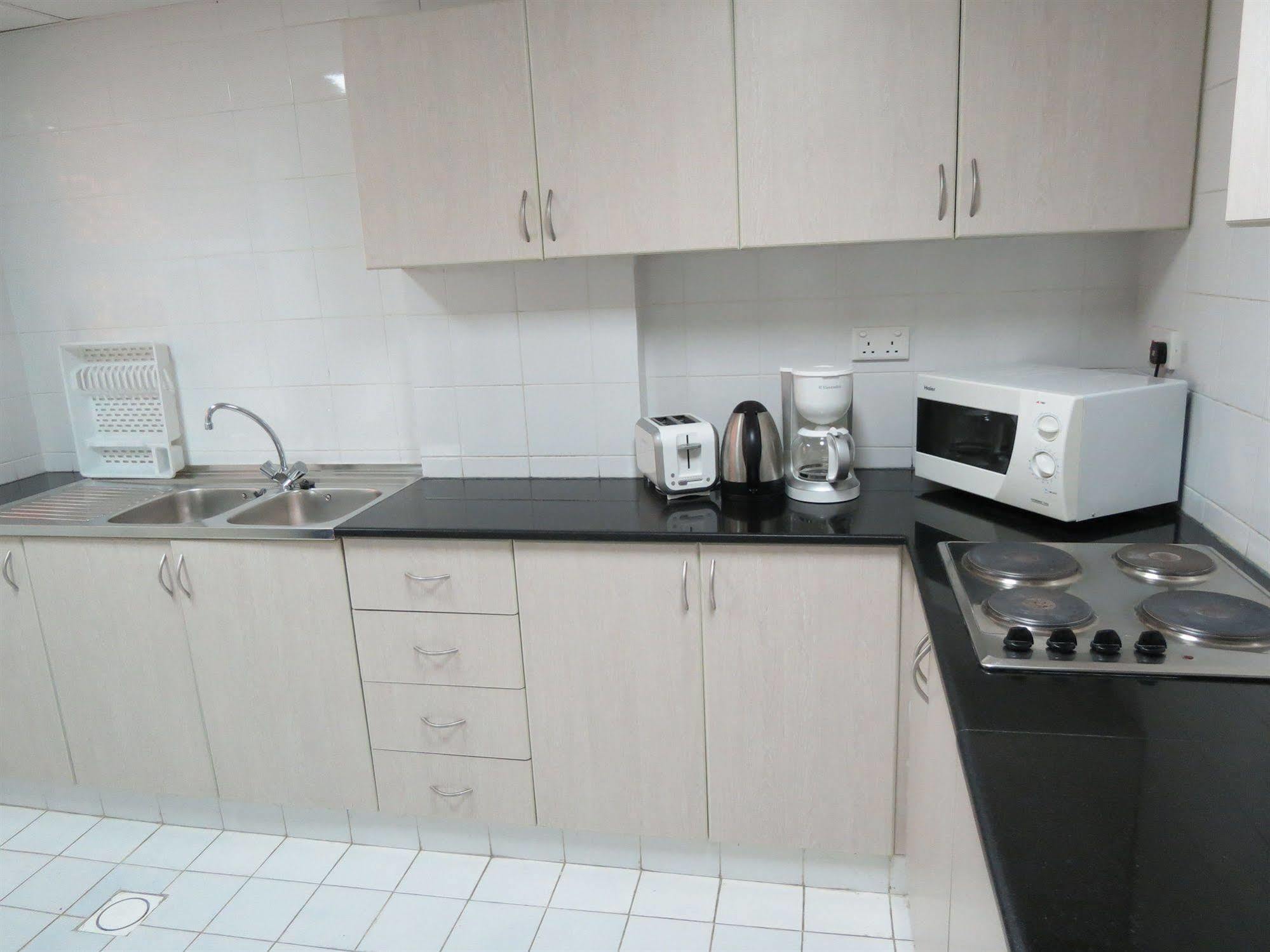 Midan Hotel Suites มัสกัต ภายนอก รูปภาพ