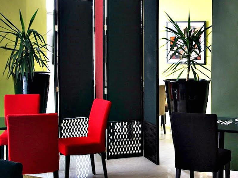 Midan Hotel Suites มัสกัต ภายนอก รูปภาพ