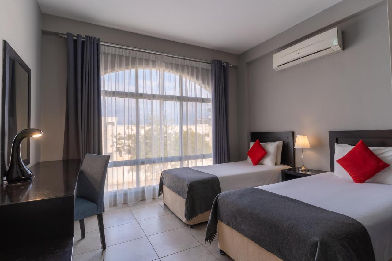 Midan Hotel Suites มัสกัต ภายนอก รูปภาพ